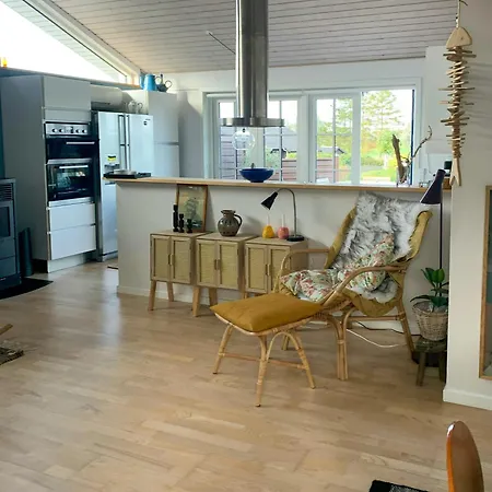 Charming Summer House Near Holiday home Kerteminde