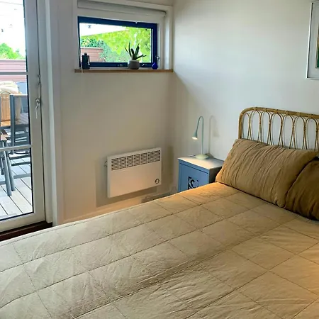 Сasa de vacaciones Charming Summer House Near