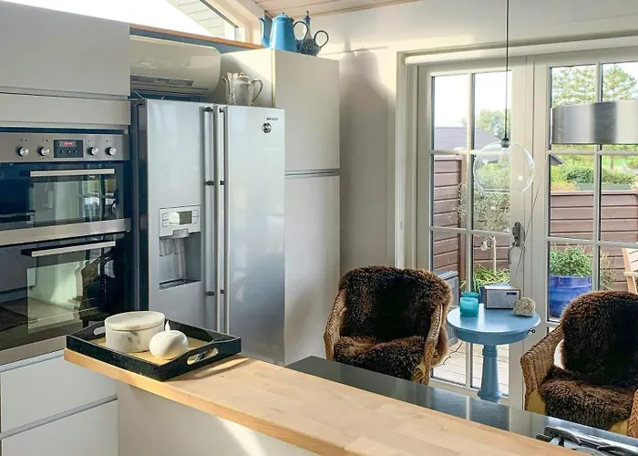 Charming Summer House Near Holiday home Kerteminde