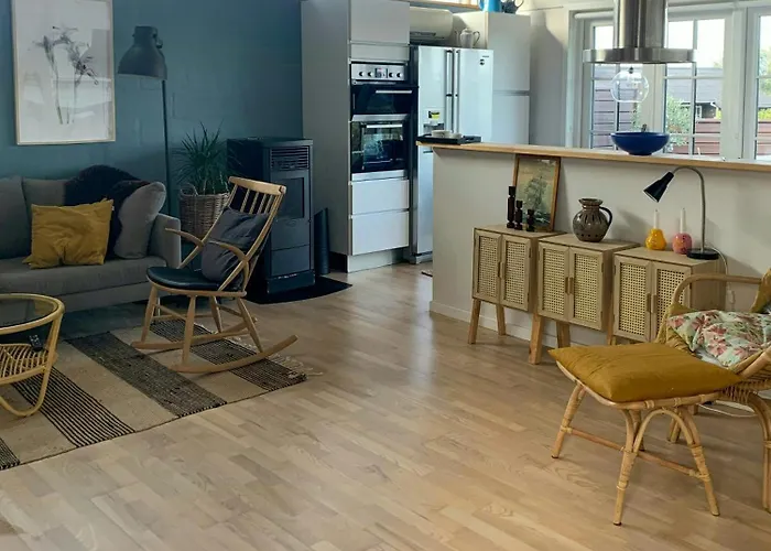 Charming Summer House Near Kerteminde