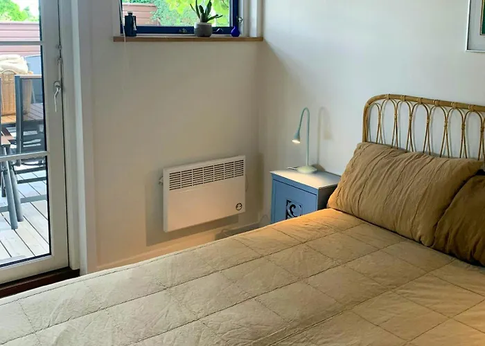 Сasa de vacaciones Charming Summer House Near